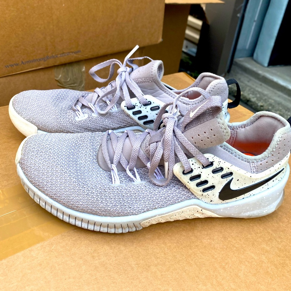 Nike metcon react (8M/9.5W)
